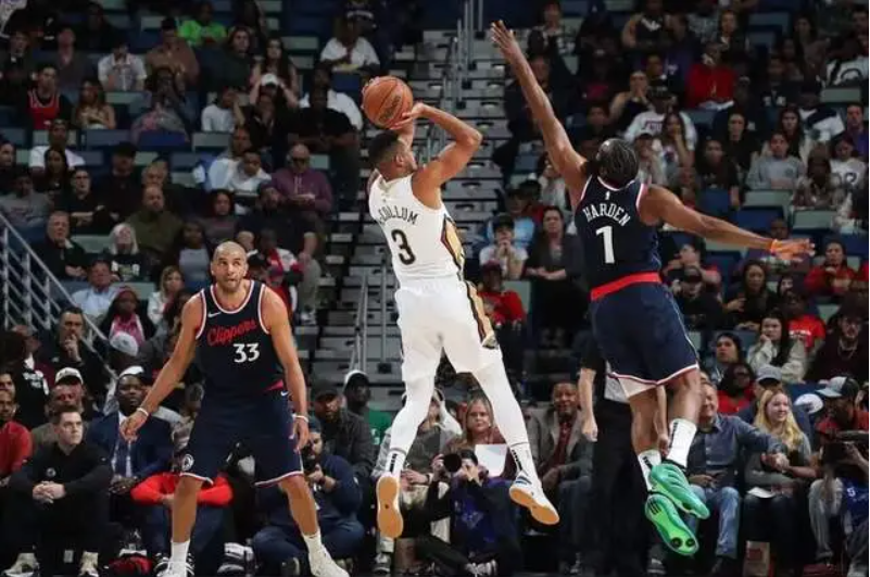 爱游戏体育 哈登连续十二场比赛得分超过夺冠,日本队不断突破!